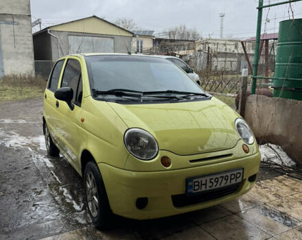 Желтый Дэу Матиз, объемом двигателя 0.8 л и пробегом 152 тыс. км за 2200 $, фото 1 на Automoto.ua