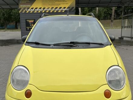 Желтый Дэу Матиз, объемом двигателя 0.8 л и пробегом 108 тыс. км за 2599 $, фото 1 на Automoto.ua