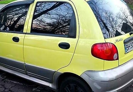 Желтый Дэу Матиз, объемом двигателя 1 л и пробегом 129 тыс. км за 2500 $, фото 1 на Automoto.ua