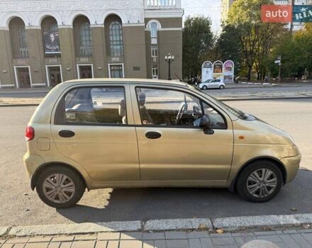 Желтый Дэу Матиз, объемом двигателя 0.8 л и пробегом 25 тыс. км за 3900 $, фото 1 на Automoto.ua