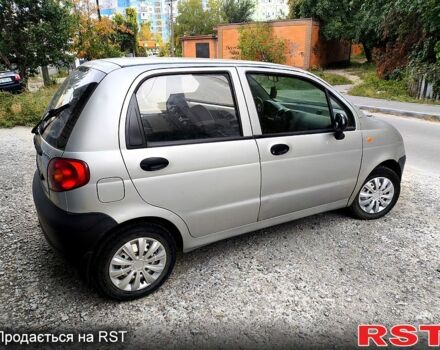 Серый Дэу Матиз, объемом двигателя 0.8 л и пробегом 130 тыс. км за 1600 $, фото 3 на Automoto.ua