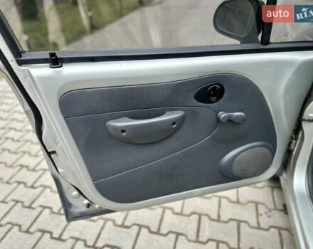 Сірий Деу Матіз, об'ємом двигуна 0.8 л та пробігом 108 тис. км за 950 $, фото 12 на Automoto.ua