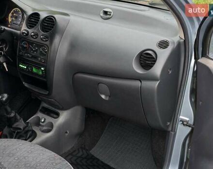 Сірий Деу Матіз, об'ємом двигуна 0.8 л та пробігом 139 тис. км за 1999 $, фото 29 на Automoto.ua