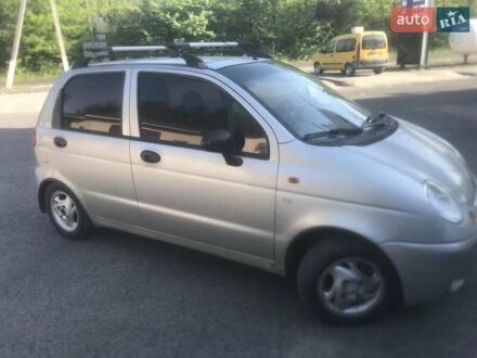 Дэу Матиз 2004 в Виноградове на Automoto.ua Серый Дэу Матиз, объемом двигателя 0.8 л и пробегом 196 тыс. км за 2200 $, фото 1 на Automoto.ua