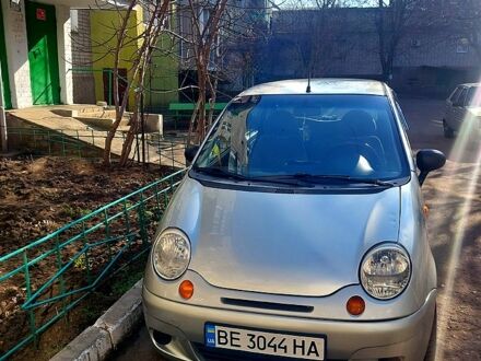Деу Матіз 2006 у Вознесенске на Automoto.ua Сірий Деу Матіз, об'ємом двигуна 0.8 л та пробігом 96 тис. км за 2900 $, фото 1 на Automoto.ua