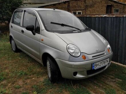 Деу Матіз 2006 у Одесі на Automoto.ua Сірий Деу Матіз, об'ємом двигуна 0.8 л та пробігом 221 тис. км за 1400 $, фото 1 на Automoto.ua