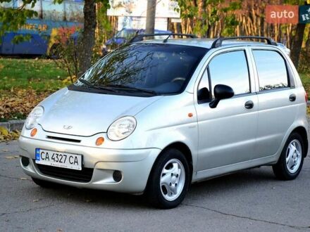 Деу Матіз 2007 у Умани на Automoto.ua Сірий Деу Матіз, об'ємом двигуна 0.8 л та пробігом 89 тис. км за 3000 $, фото 1 на Automoto.ua