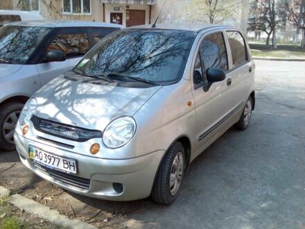Деу Матіз 2008 у Мукачеве на Automoto.ua Сірий Деу Матіз, об'ємом двигуна 0.8 л та пробігом 62 тис. км за 3200 $, фото 1 на Automoto.ua