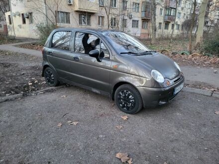 Деу Матіз 2010 у Одесі на Automoto.ua Сірий Деу Матіз, об'ємом двигуна 0.8 л та пробігом 105 тис. км за 2250 $, фото 1 на Automoto.ua