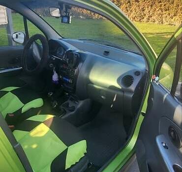 Зелений Деу Матіз, об'ємом двигуна 0.99 л та пробігом 122 тис. км за 2900 $, фото 6 на Automoto.ua