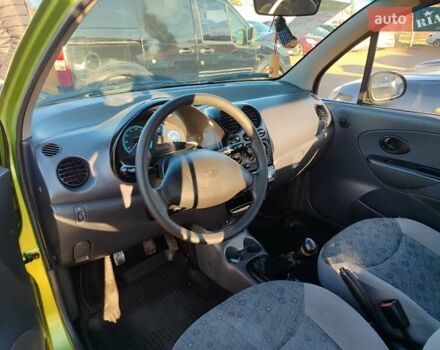 Зеленый Дэу Матиз, объемом двигателя 0.8 л и пробегом 200 тыс. км за 1650 $, фото 5 на Automoto.ua