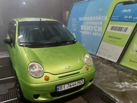 Зеленый Дэу Матиз, объемом двигателя 0.8 л и пробегом 200 тыс. км за 2000 $, фото 1 на Automoto.ua