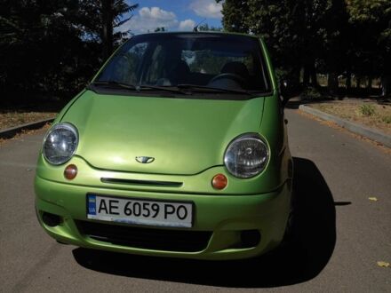 Деу Матіз 2007 у Вольногорске на Automoto.ua Зелений Деу Матіз, об'ємом двигуна 0.8 л та пробігом 145 тис. км за 2450 $, фото 1 на Automoto.ua