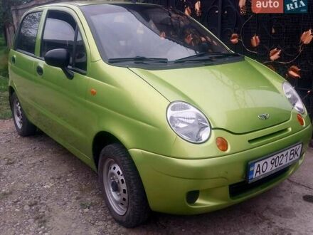 Деу Матіз 2013 у Хусте на Automoto.ua Зелений Деу Матіз, об'ємом двигуна 0.8 л та пробігом 67 тис. км за 2700 $, фото 1 на Automoto.ua