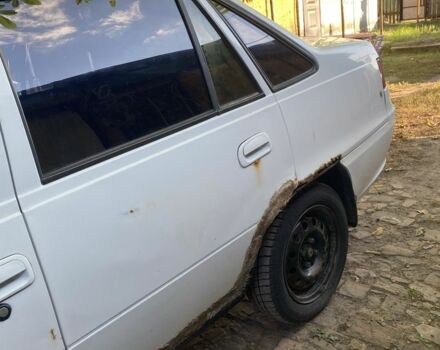 Білий Деу Нексія, об'ємом двигуна 1.6 л та пробігом 400 тис. км за 1335 $, фото 2 на Automoto.ua