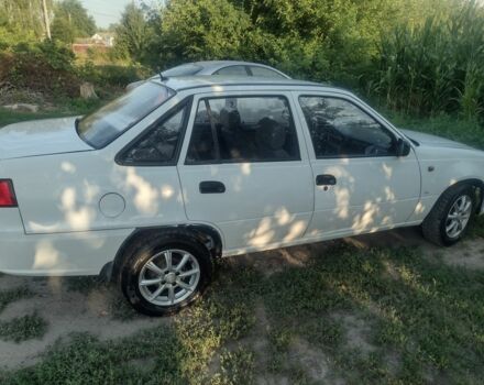 Белый Дэу Нексия, объемом двигателя 1.6 л и пробегом 88 тыс. км за 2000 $, фото 2 на Automoto.ua