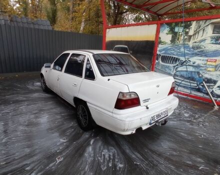 Деу Нексія 1996 у Дніпро (Дніпропетровську) на Automoto.ua Білий Деу Нексія, об'ємом двигуна 1.5 л та пробігом 300 тис. км за 699 $, фото 5 на Automoto.ua