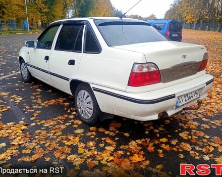 Белый Дэу Нексия, объемом двигателя 1.5 л и пробегом 325 тыс. км за 1500 $, фото 1 на Automoto.ua