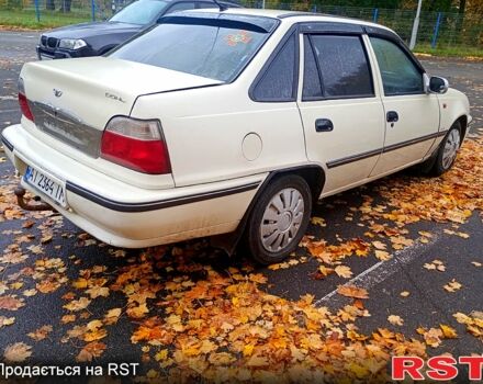 Белый Дэу Нексия, объемом двигателя 1.5 л и пробегом 325 тыс. км за 1500 $, фото 2 на Automoto.ua