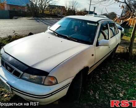 Белый Дэу Нексия, объемом двигателя 1.5 л и пробегом 190 тыс. км за 1200 $, фото 2 на Automoto.ua