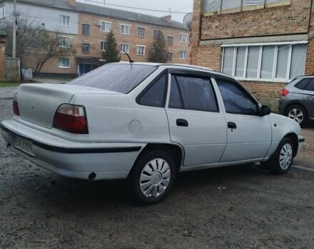 Белый Дэу Нексия, объемом двигателя 1.5 л и пробегом 340 тыс. км за 1350 $, фото 5 на Automoto.ua