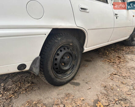 Белый Дэу Нексия, объемом двигателя 1.5 л и пробегом 249 тыс. км за 1600 $, фото 10 на Automoto.ua