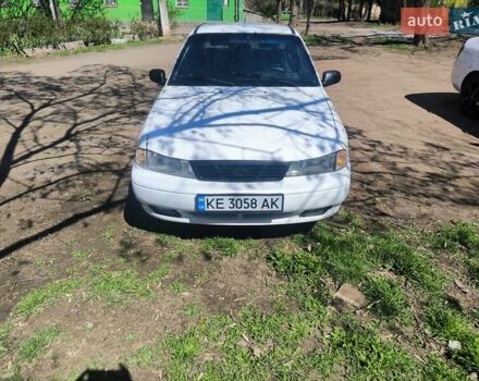 Белый Дэу Нексия, объемом двигателя 1.5 л и пробегом 300 тыс. км за 1800 $, фото 1 на Automoto.ua