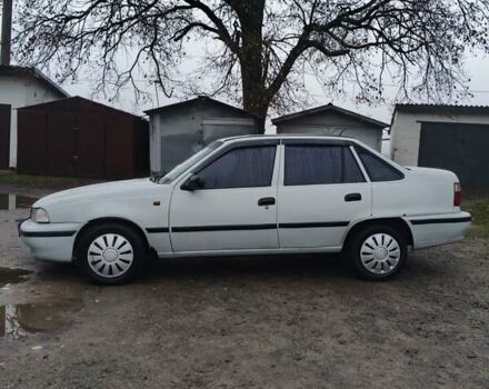 Белый Дэу Нексия, объемом двигателя 1.5 л и пробегом 340 тыс. км за 1350 $, фото 2 на Automoto.ua