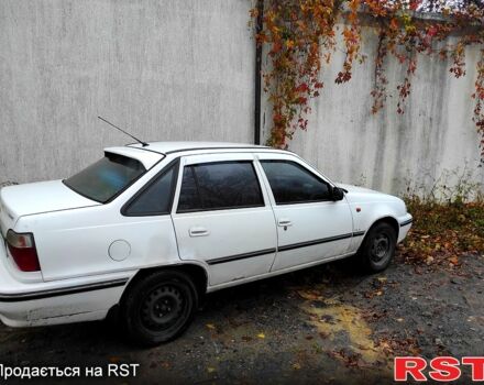 Белый Дэу Нексия, объемом двигателя 1.6 л и пробегом 280 тыс. км за 1300 $, фото 7 на Automoto.ua