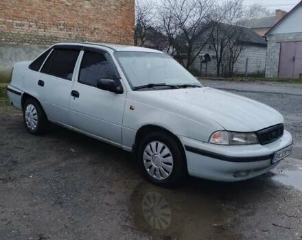 Белый Дэу Нексия, объемом двигателя 1.5 л и пробегом 340 тыс. км за 1350 $, фото 7 на Automoto.ua