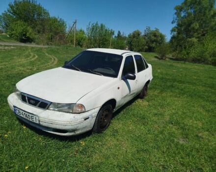 Белый Дэу Нексия, объемом двигателя 1.5 л и пробегом 99 тыс. км за 600 $, фото 2 на Automoto.ua