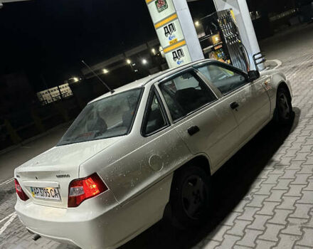 Белый Дэу Нексия, объемом двигателя 1.5 л и пробегом 100 тыс. км за 1750 $, фото 4 на Automoto.ua