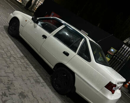 Белый Дэу Нексия, объемом двигателя 1.5 л и пробегом 100 тыс. км за 1750 $, фото 5 на Automoto.ua