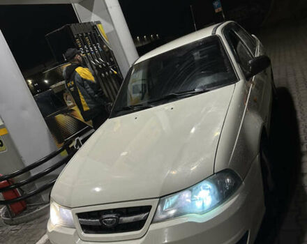 Белый Дэу Нексия, объемом двигателя 1.5 л и пробегом 100 тыс. км за 1750 $, фото 9 на Automoto.ua