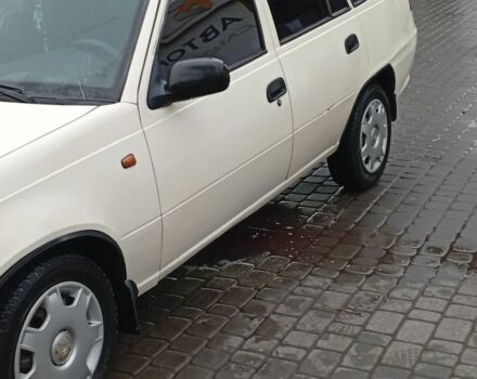 Белый Дэу Нексия, объемом двигателя 1.5 л и пробегом 111 тыс. км за 2200 $, фото 2 на Automoto.ua