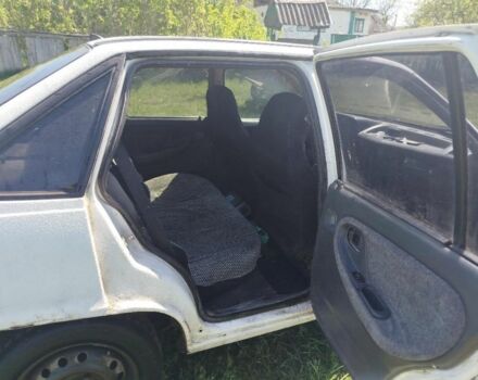 Белый Дэу Нексия, объемом двигателя 1.5 л и пробегом 99 тыс. км за 600 $, фото 5 на Automoto.ua