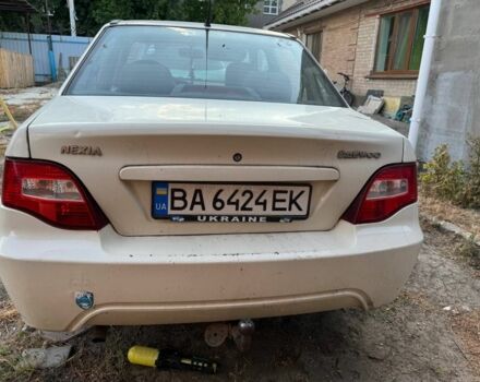 Белый Дэу Нексия, объемом двигателя 1.5 л и пробегом 97 тыс. км за 1700 $, фото 1 на Automoto.ua