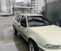 Белый Дэу Нексия, объемом двигателя 1.5 л и пробегом 170 тыс. км за 2100 $, фото 2 на Automoto.ua