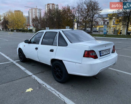 Деу Нексія 2009 у Києві на Automoto.ua Білий Деу Нексія, об'ємом двигуна 1.5 л та пробігом 180 тис. км за 1500 $, фото 7 на Automoto.ua