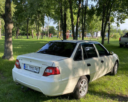 Білий Деу Нексія, об'ємом двигуна 1.6 л та пробігом 210 тис. км за 2300 $, фото 3 на Automoto.ua