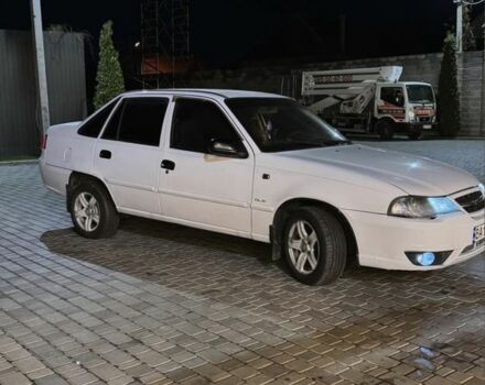 Белый Дэу Нексия, объемом двигателя 1.6 л и пробегом 298 тыс. км за 1650 $, фото 1 на Automoto.ua