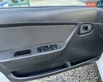 Белый Дэу Нексия, объемом двигателя 1.5 л и пробегом 209 тыс. км за 2399 $, фото 19 на Automoto.ua