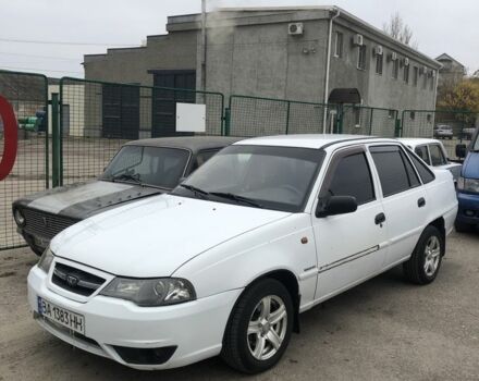 Белый Дэу Нексия, объемом двигателя 1.6 л и пробегом 298 тыс. км за 1650 $, фото 5 на Automoto.ua