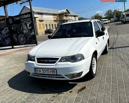 Белый Дэу Нексия, объемом двигателя 1.5 л и пробегом 132 тыс. км за 3000 $, фото 7 на Automoto.ua