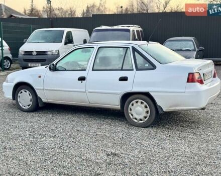 Белый Дэу Нексия, объемом двигателя 1.5 л и пробегом 209 тыс. км за 2399 $, фото 15 на Automoto.ua