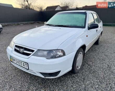 Белый Дэу Нексия, объемом двигателя 1.5 л и пробегом 209 тыс. км за 2399 $, фото 2 на Automoto.ua