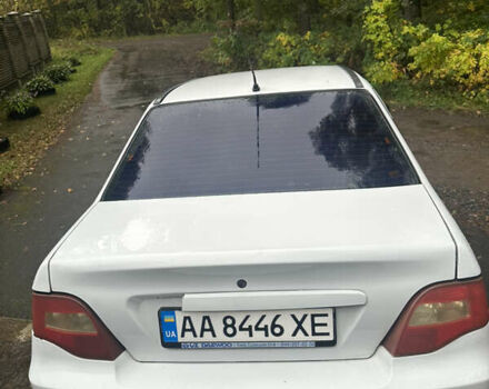 Белый Дэу Нексия, объемом двигателя 1.6 л и пробегом 181 тыс. км за 999 $, фото 3 на Automoto.ua