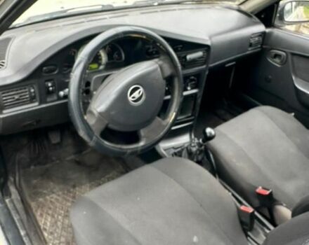 Белый Дэу Нексия, объемом двигателя 2 л и пробегом 170 тыс. км за 950 $, фото 2 на Automoto.ua