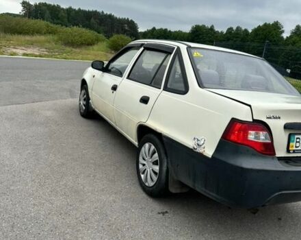 Белый Дэу Нексия, объемом двигателя 2 л и пробегом 170 тыс. км за 950 $, фото 3 на Automoto.ua