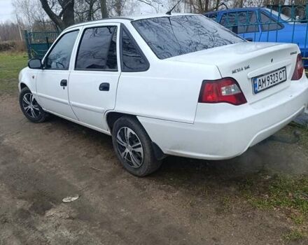Белый Дэу Нексия, объемом двигателя 1.6 л и пробегом 237 тыс. км за 2100 $, фото 2 на Automoto.ua